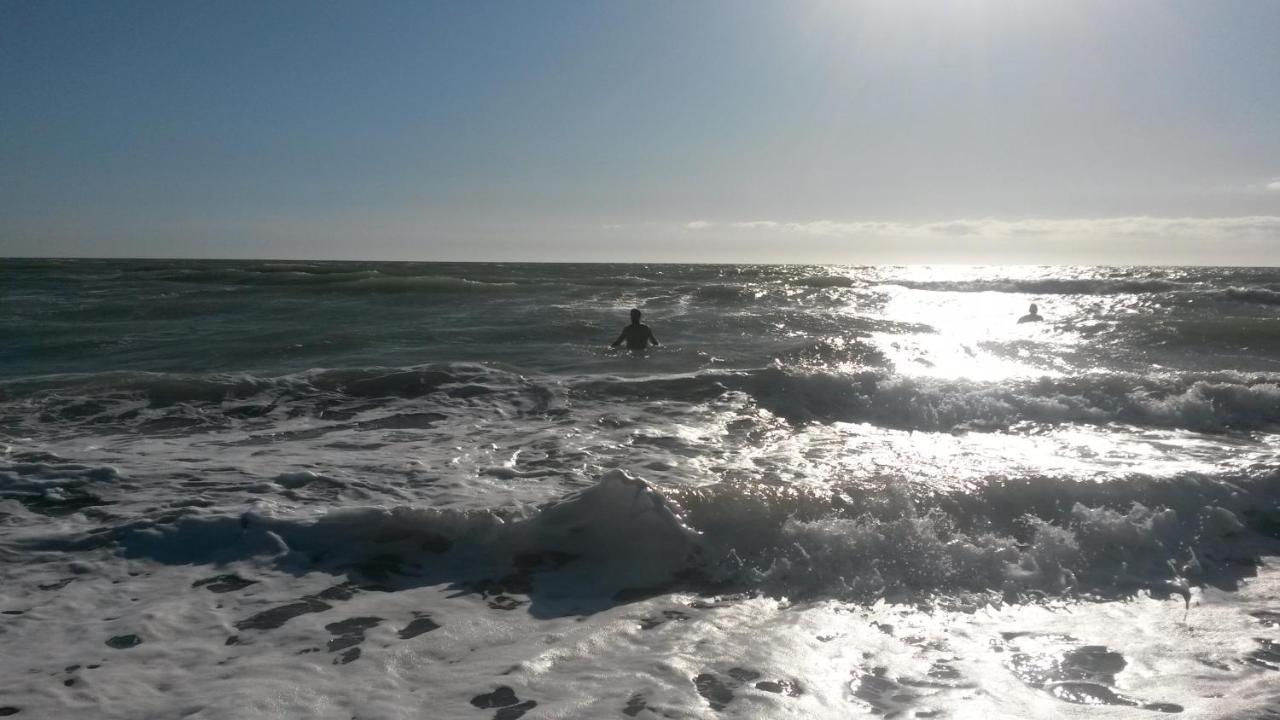 Monday Seaside Cottage Whanganui Bagian luar foto