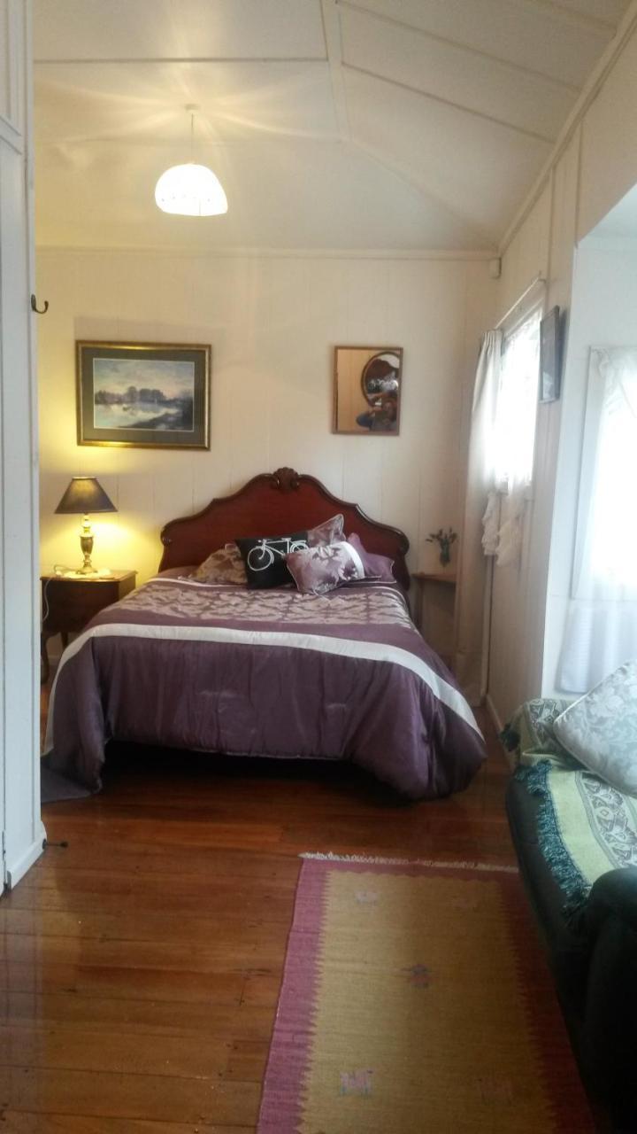 Monday Seaside Cottage Whanganui Bagian luar foto